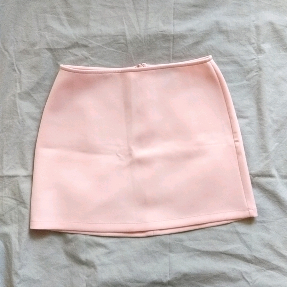 F21 basic pink skirt
